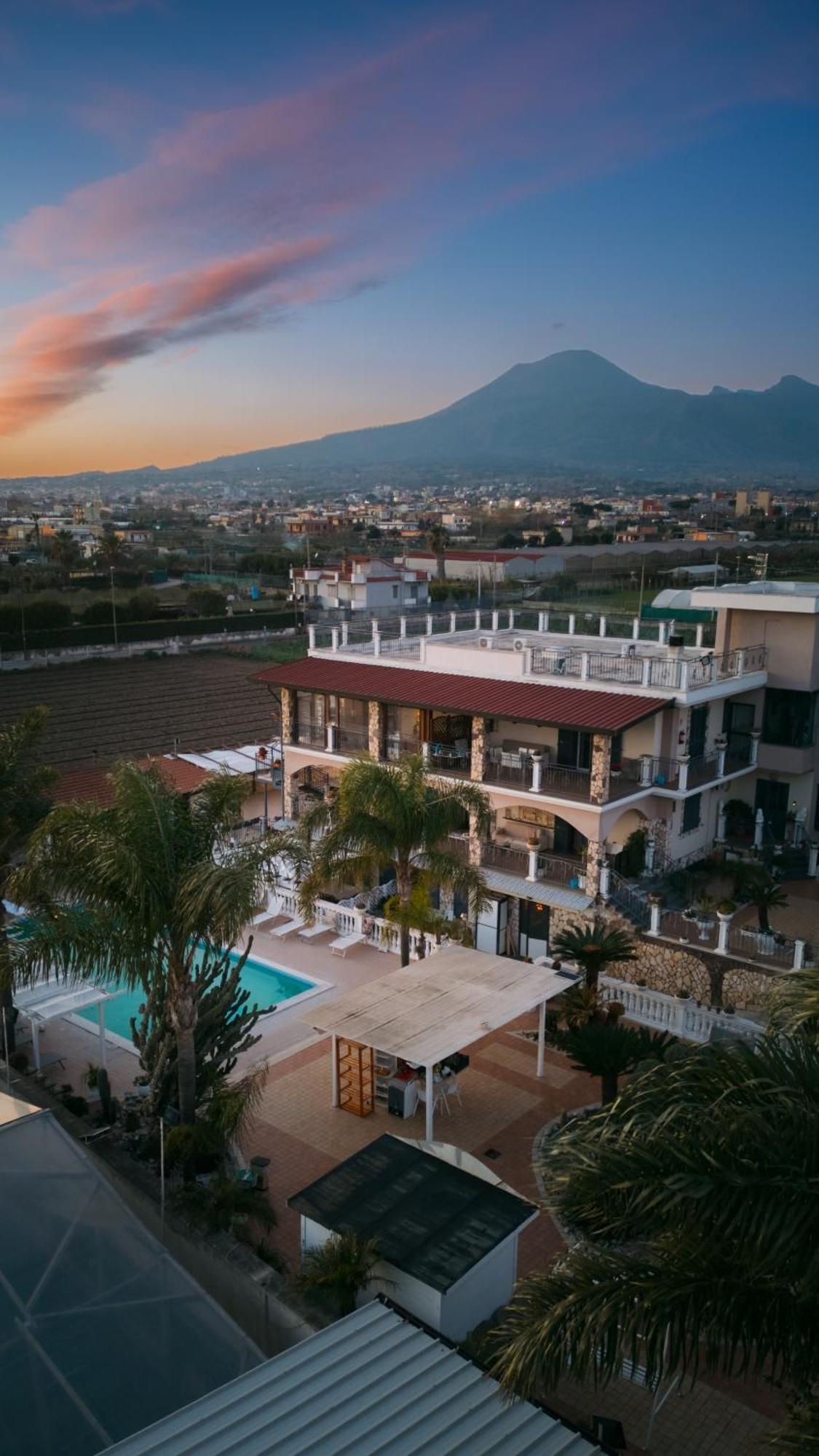 Villa Aurelia Помпей Екстериор снимка