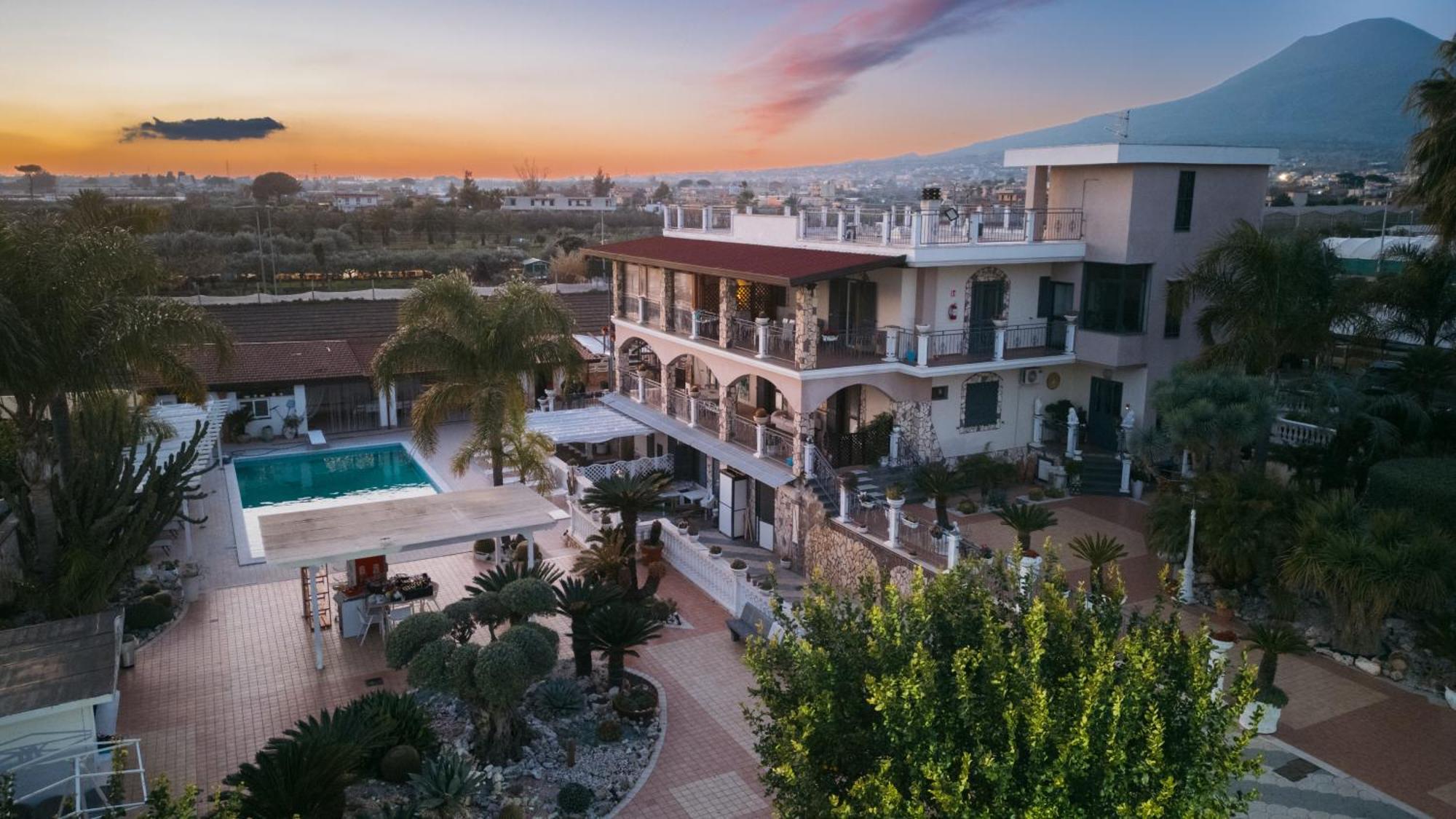 Villa Aurelia Помпей Екстериор снимка